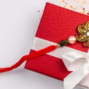 Last-minute Rakhi gifting ideas for your loving sister on the day of Raksha Bandhan